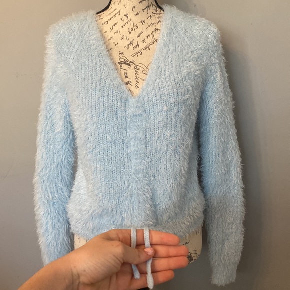 Blue fuzzy sweater - Picture 3 of 4